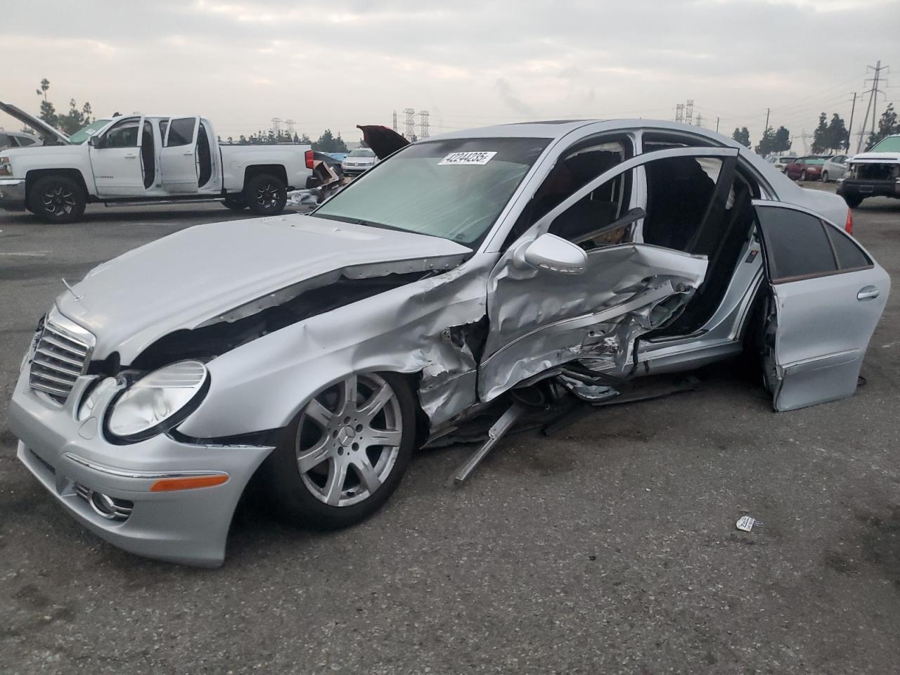 2007 Mercedes-Benz E-klasse VIN WDBUF56XX7B016737