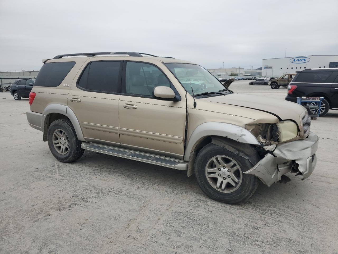 2003 Toyota Sequoia VIN 5TDZT34A83S156727 Copart auction photo, front end damage thumbnail 4