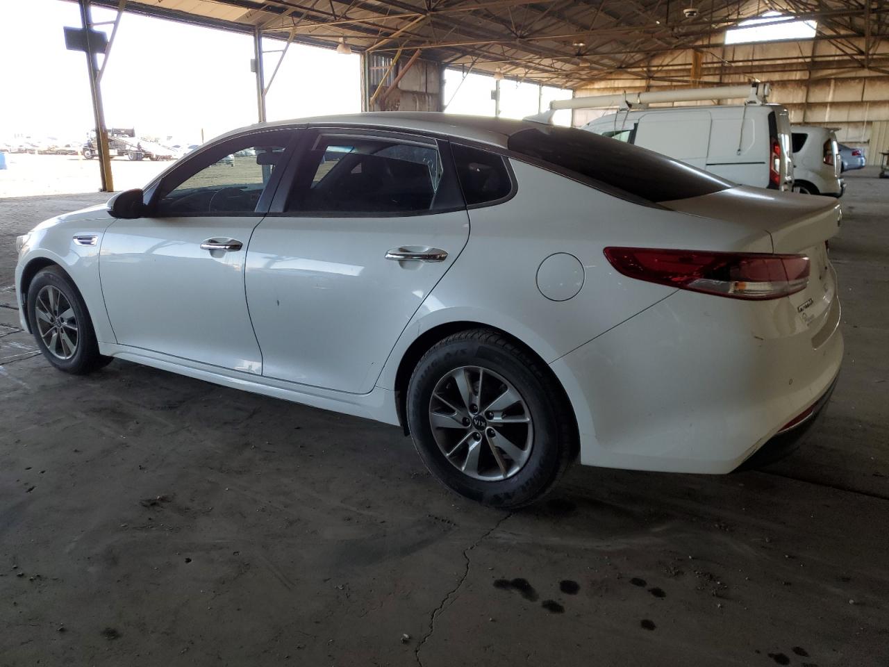 2018 KIA Optima VIN 5XXGT4L13JG215101 Copart auction photo, vandalism / stripped damage thumbnail 2