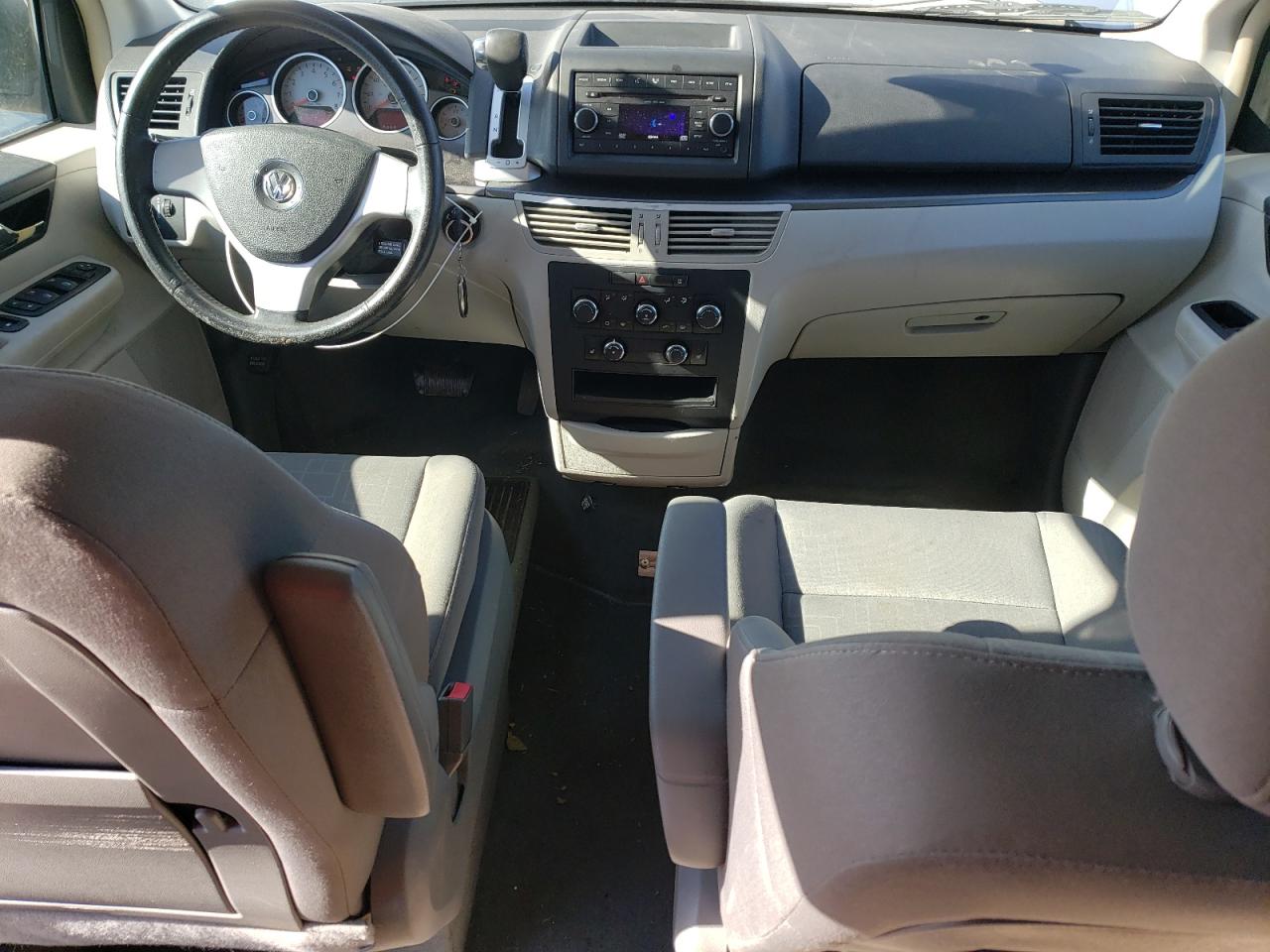 2009 Volkswagen Routan VIN 2V8HW34119R588858 Copart auction photo, all over damage thumbnail 8