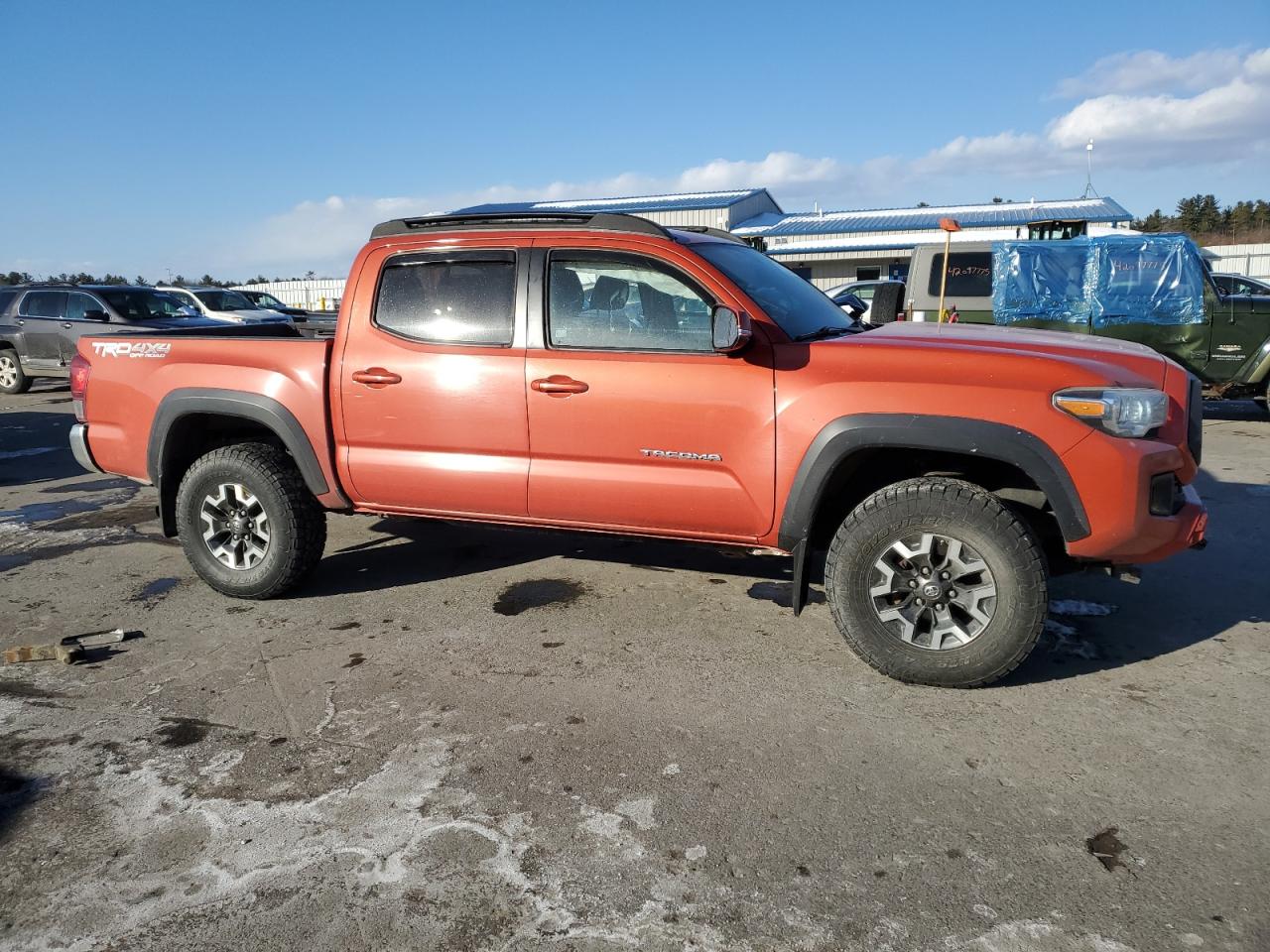 2017 Toyota Tacoma VIN 3TMCZ5AN2HM059649 Copart auction photo, all over damage thumbnail 4