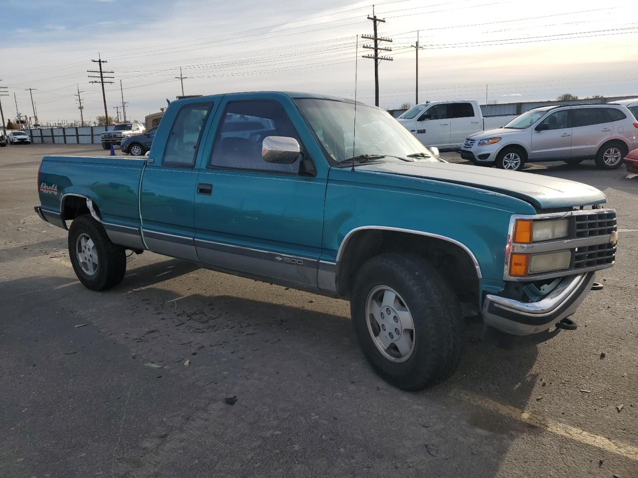 1993 Chevrolet GMT-400 VIN 2GCEK19Z2P1244688 Copart auction photo, front end / mechanical damage thumbnail 4