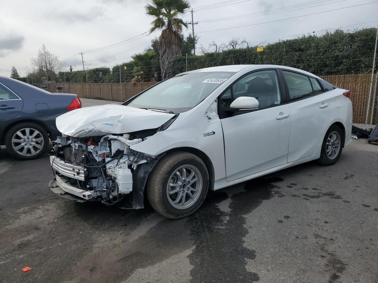 2021 Toyota Prius VIN JTDKAMFP1M3186458