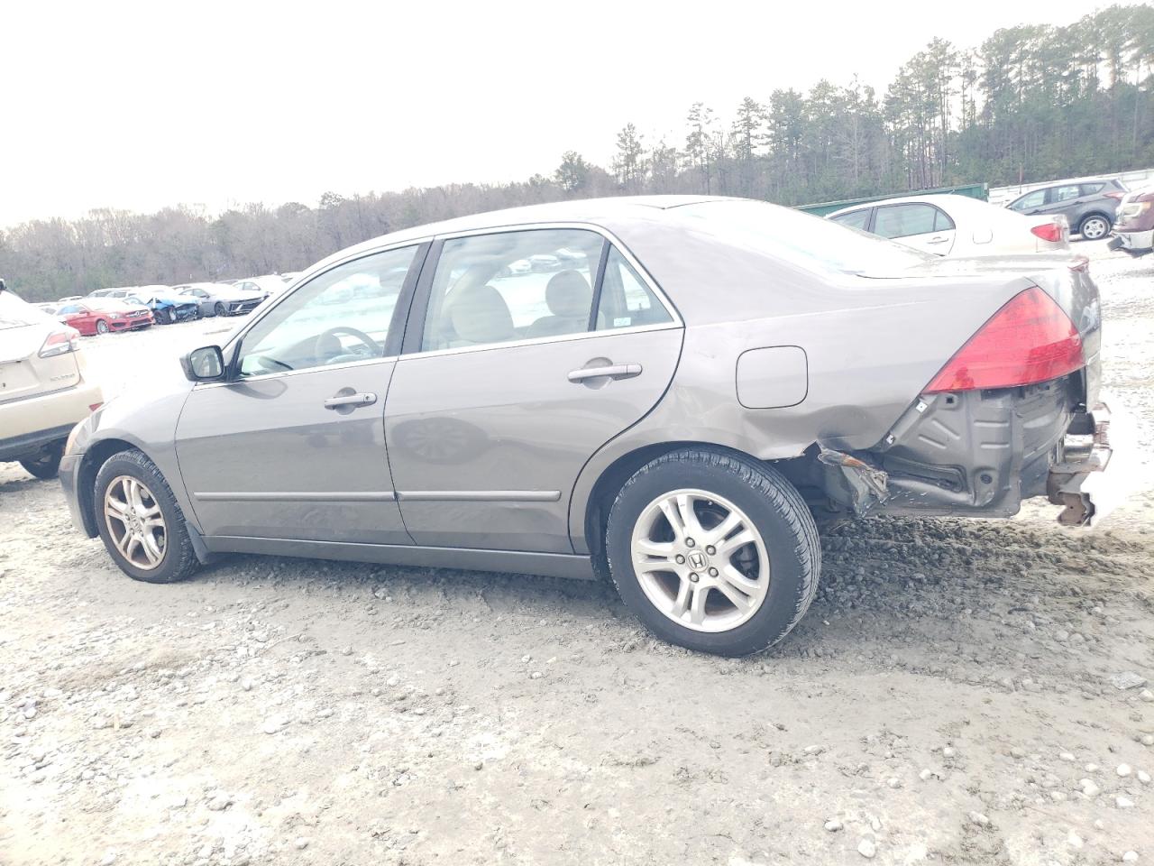 2006 Honda Accord VIN 1HGCM56756A154131 Copart auction photo, rear end / minor dent/scratches damage thumbnail 2