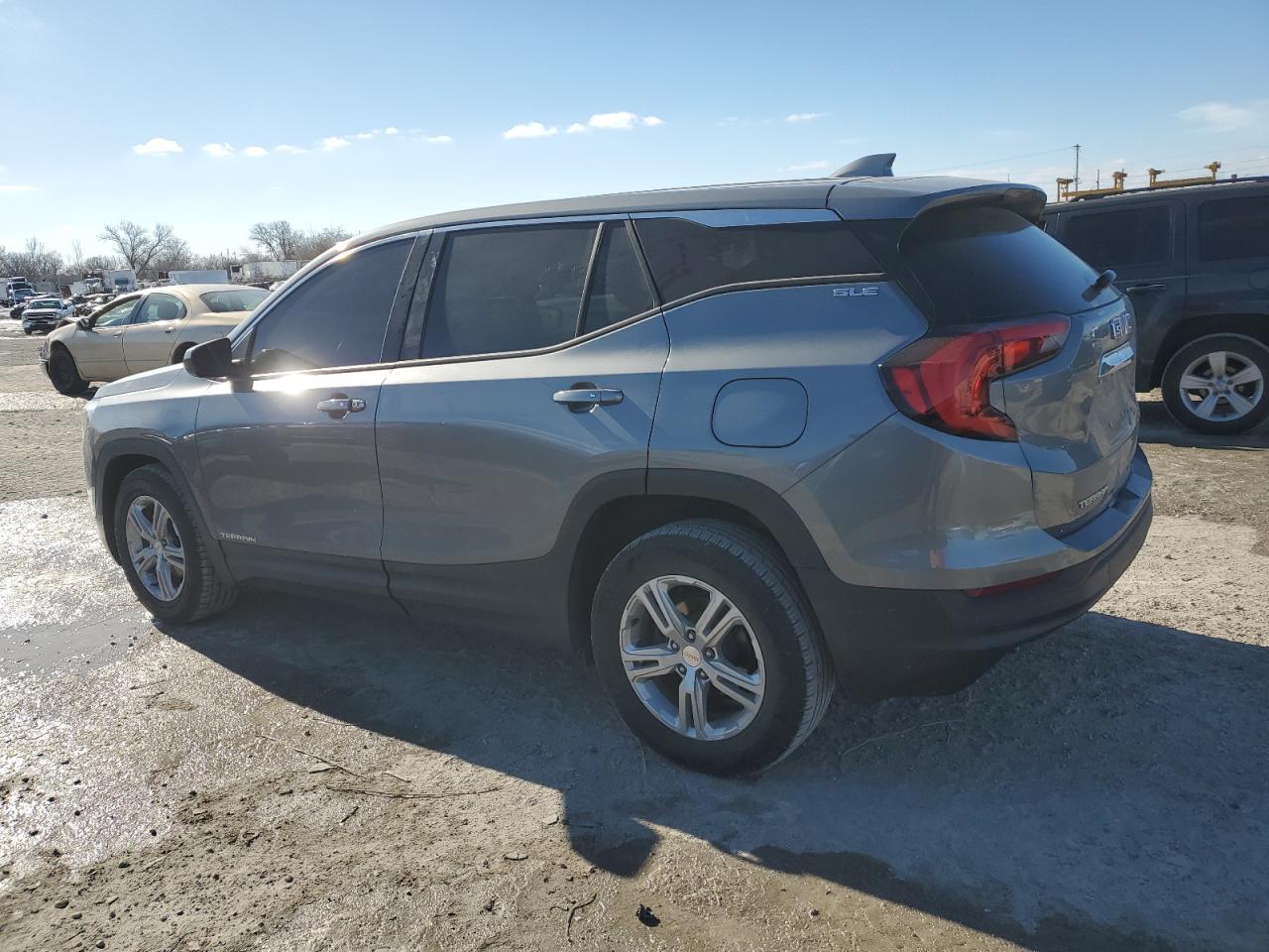 2019 GMC Terrain VIN 3GKALMEV8KL223632 Copart auction photo, rear end / minor dent/scratches damage thumbnail 2