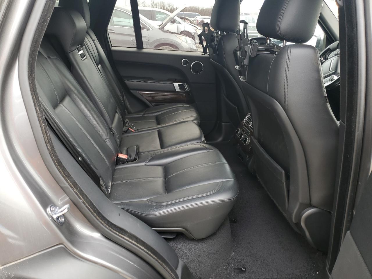 2016 Land Rover Range Rover VIN SALGR2PF3GA319898 Copart auction photo, minor dent/scratches damage thumbnail 11