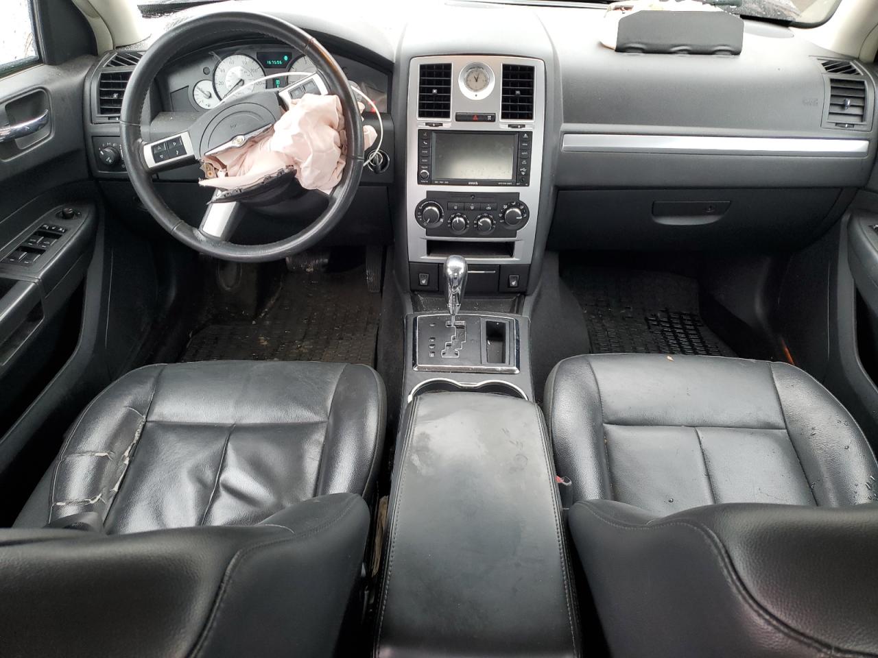 2010 Chrysler 300 VIN 2C3CK5CV2AH331403 Copart auction photo, front end / side damage thumbnail 8