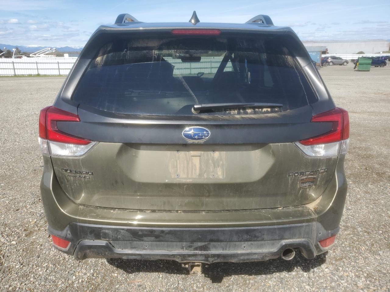 2024 Subaru Forester VIN JF2SKAJC1RH453089 Copart auction photo, front end / side damage thumbnail 6