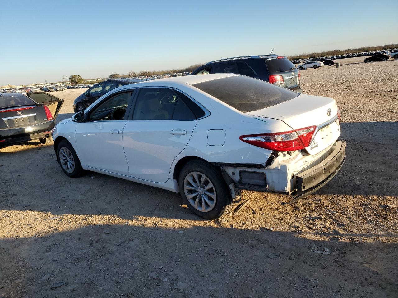 2017 Toyota Camry VIN 4T1BF1FK2HU402401 Copart auction photo, front end / rear end damage thumbnail 2