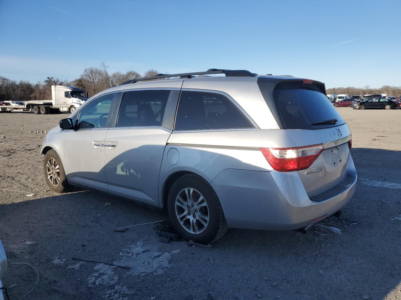 2011 Honda Odyssey VIN 5FNRL5H67BB068045 Copart auction photo, front end damage thumbnail 2
