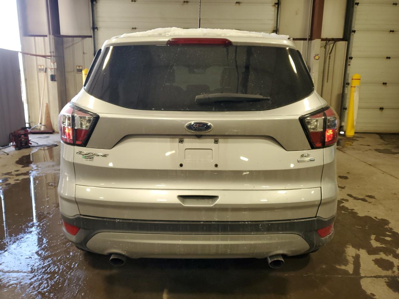 2017 Ford Escape VIN 1FMCU9GD2HUC97349 Copart auction photo, front end damage thumbnail 6