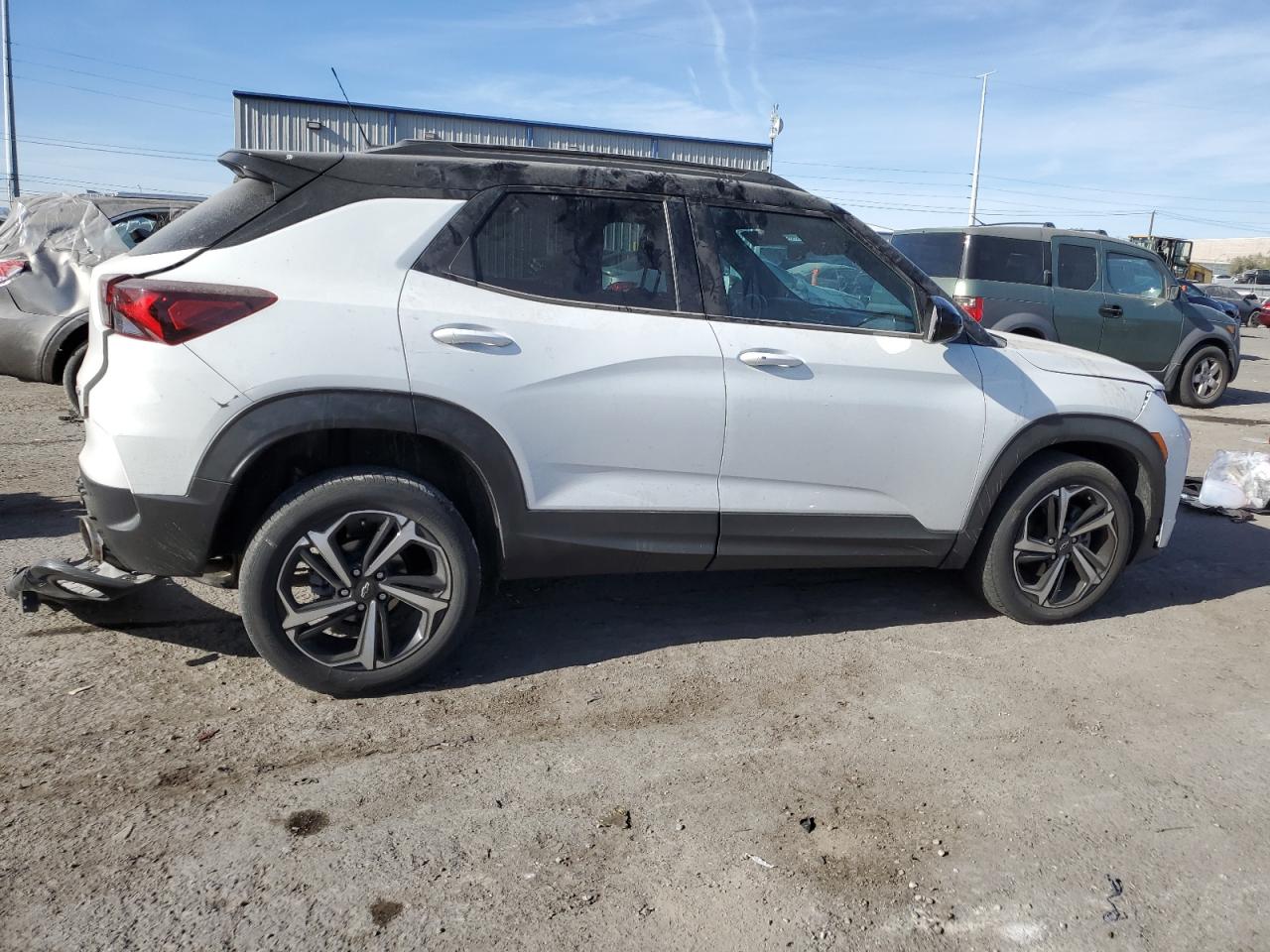 2021 Chevrolet TrailBlazer VIN KL79MTSL5MB164095 Copart auction photo, all over damage thumbnail 3