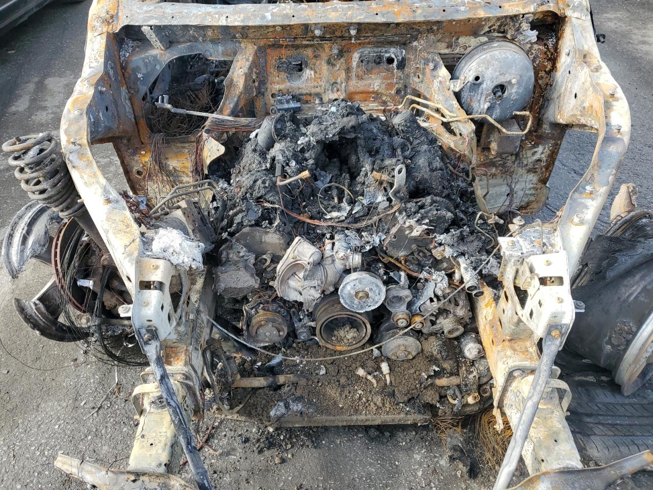 2007 BMW X5 VIN 4USFE83577LY63608 Copart auction photo, burn damage thumbnail 12