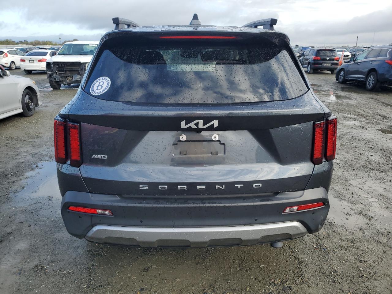 2022 KIA Sorento VIN 5XYRHDLF1NG077100 Copart auction photo, all over damage thumbnail 6