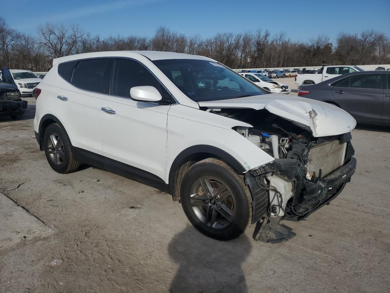 2017 Hyundai Santa Fe VIN 5XYZT3LB9HG393449 Copart auction photo, front end / minor dent/scratches damage thumbnail 4