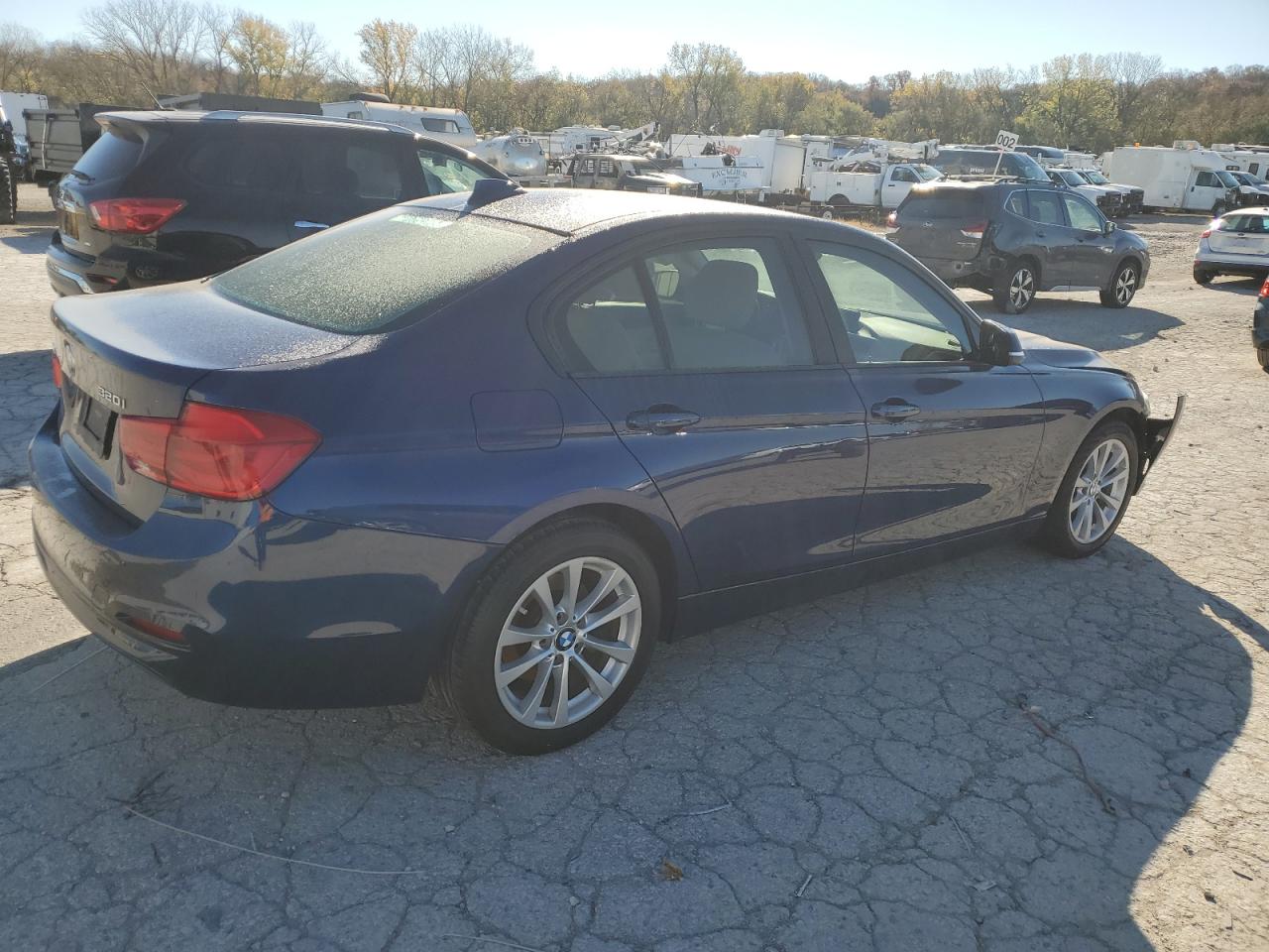 2018 BMW 3er VIN WBA8A3C51JA357687 Copart auction photo, front end damage thumbnail 3