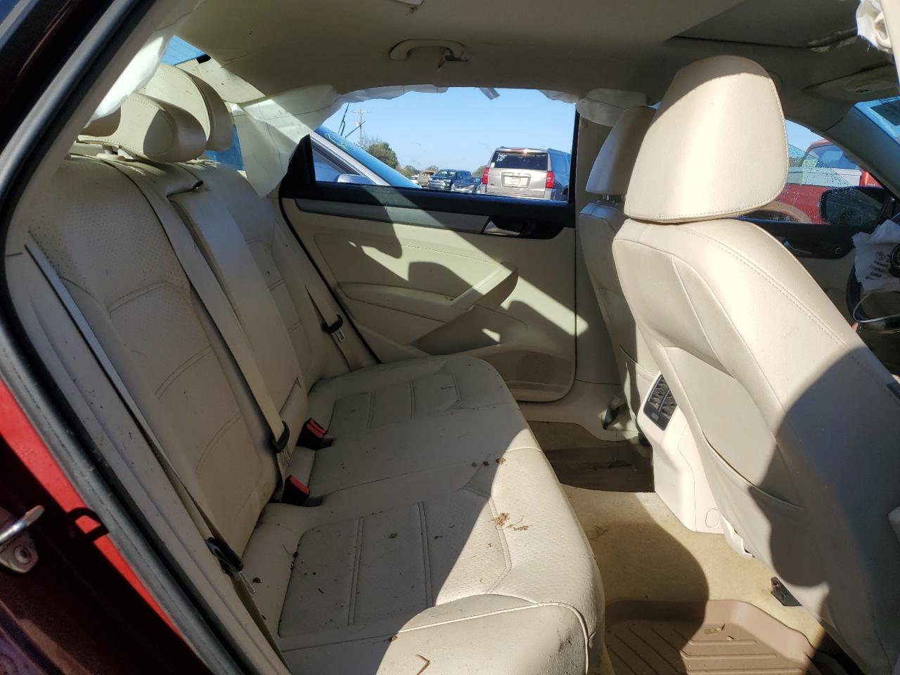 2015 Volkswagen Passat VIN 1VWBV7A32FC056019 Copart auction photo, all over damage thumbnail 10