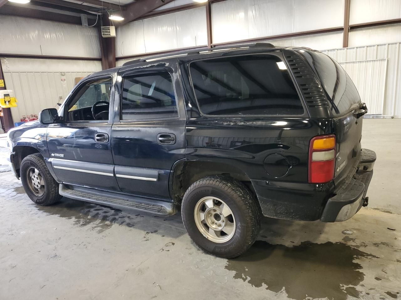 2003 Chevrolet Tahoe VIN 1GNEC13Z73J227415 Copart auction photo, front end damage thumbnail 2