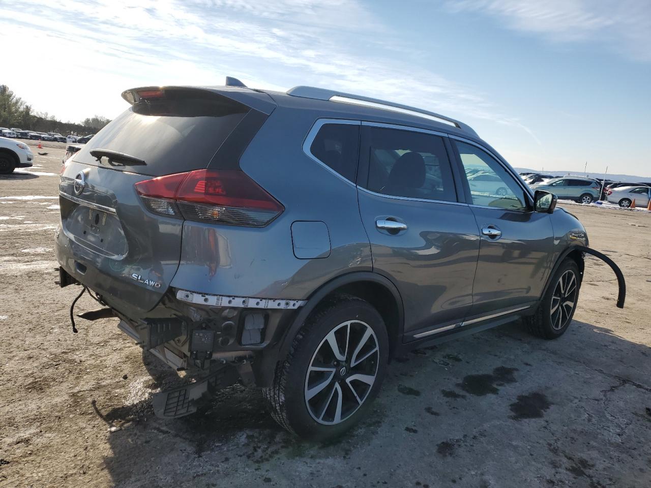 2020 Nissan Rogue VIN 5N1AT2MV3LC723076 Copart auction photo, front end / rear end damage thumbnail 3