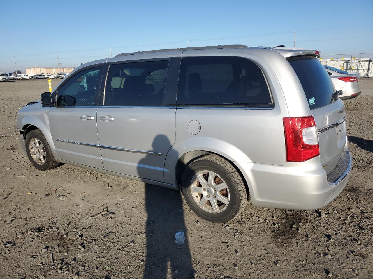 2011 Chrysler Town & Country VIN 2A4RR5DG8BR735491 Copart auction photo, front end damage thumbnail 2