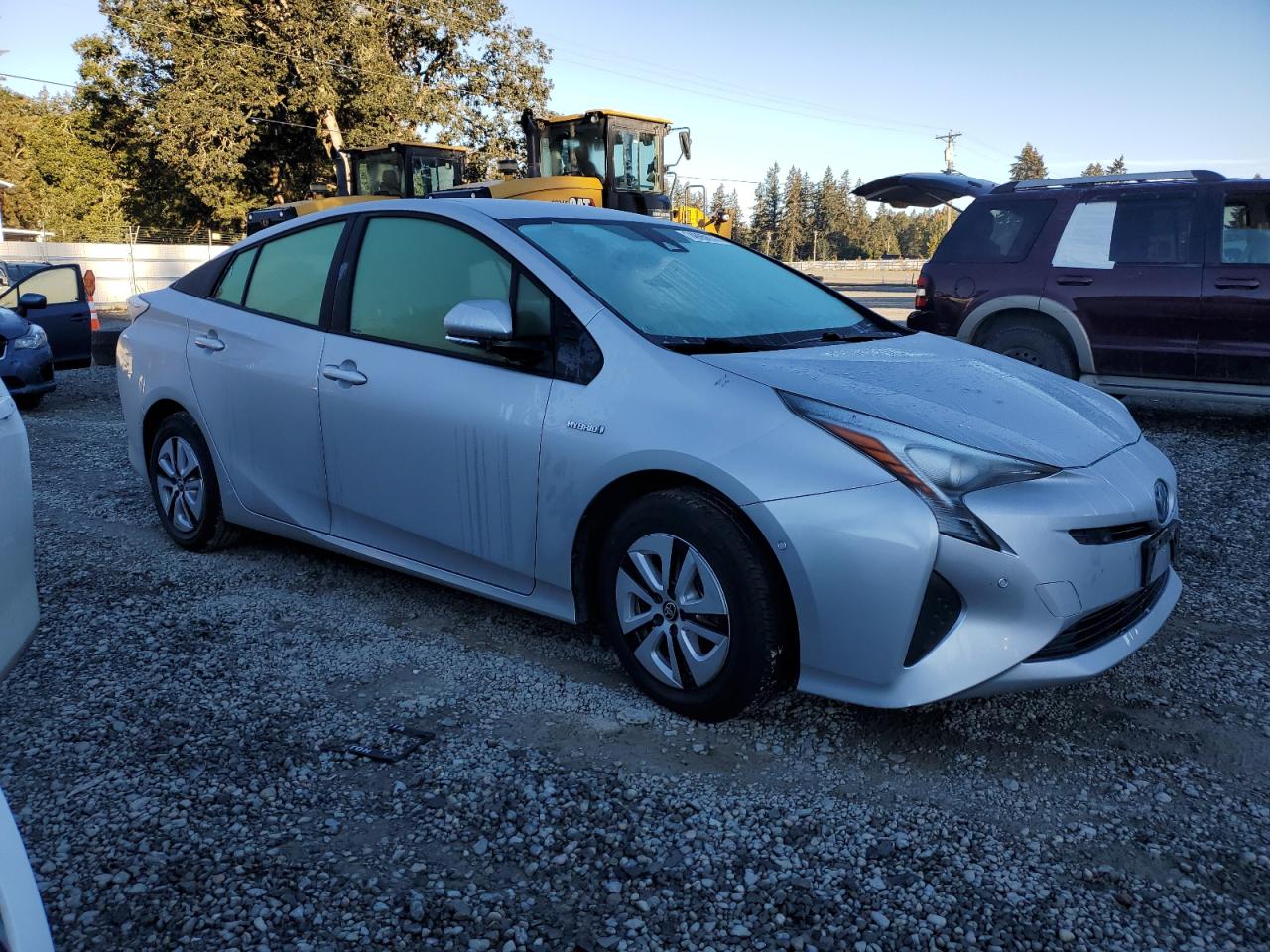 2018 Toyota Prius VIN JTDKBRFU8J3058049 Copart auction photo, minor dent/scratches damage thumbnail 4
