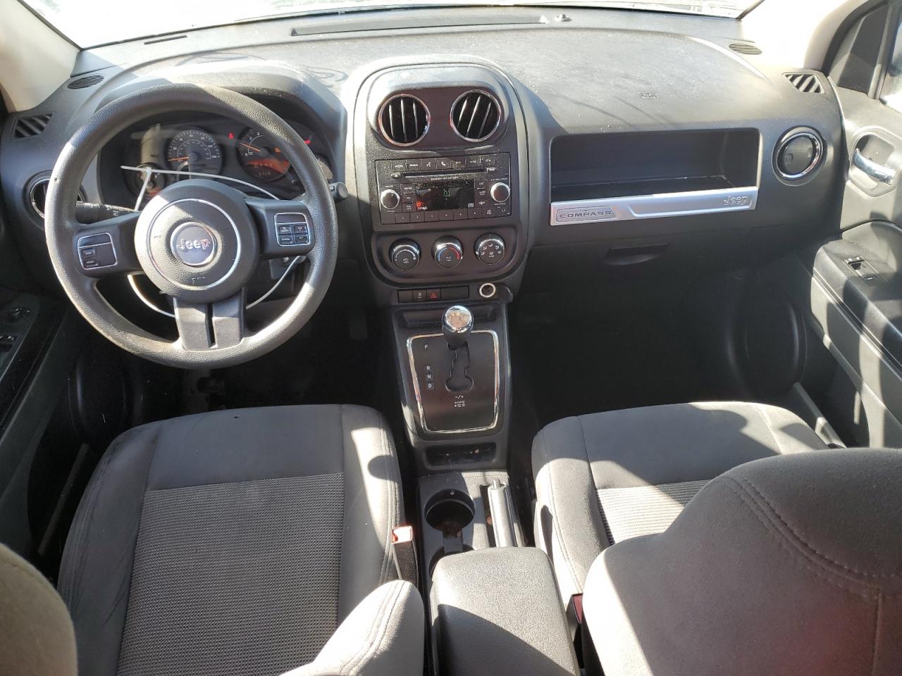 2016 Jeep Compass VIN 1C4NJDBB1GD638253 Copart auction photo, rear end / vandalism damage thumbnail 8