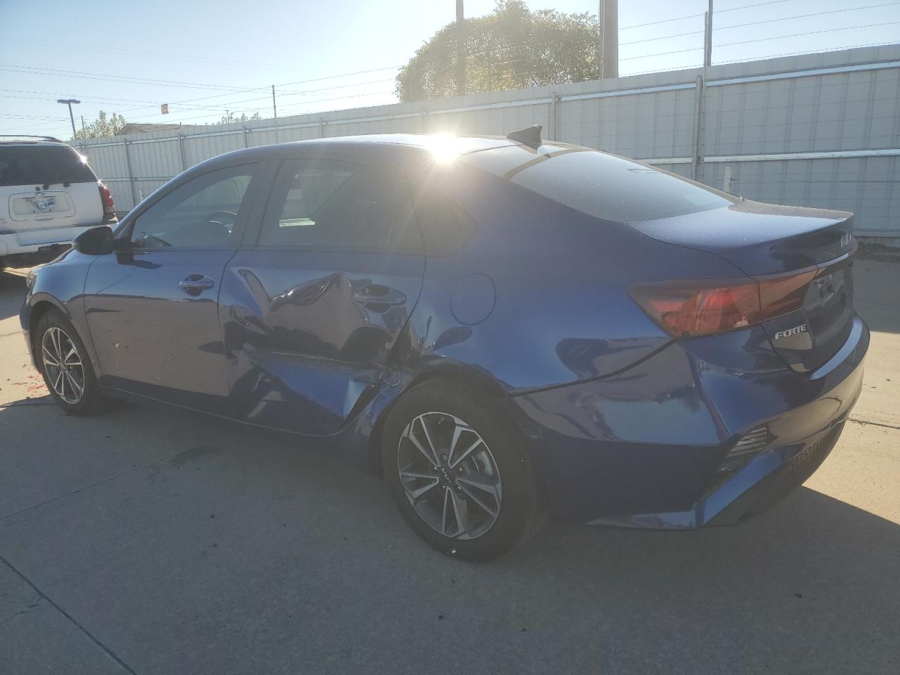 2024 KIA Forte VIN 3KPF24AD4RE796138 Copart auction photo, side / minor dent/scratches damage thumbnail 2