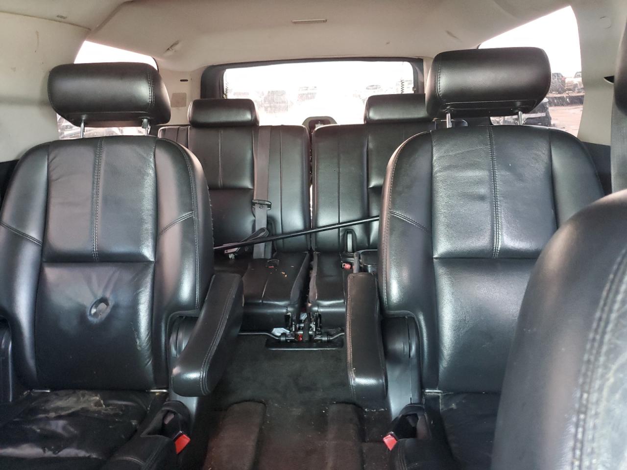 2007 GMC Yukon VIN 1GKFC16047J260991 Copart auction photo, front end / minor dent/scratches damage thumbnail 10