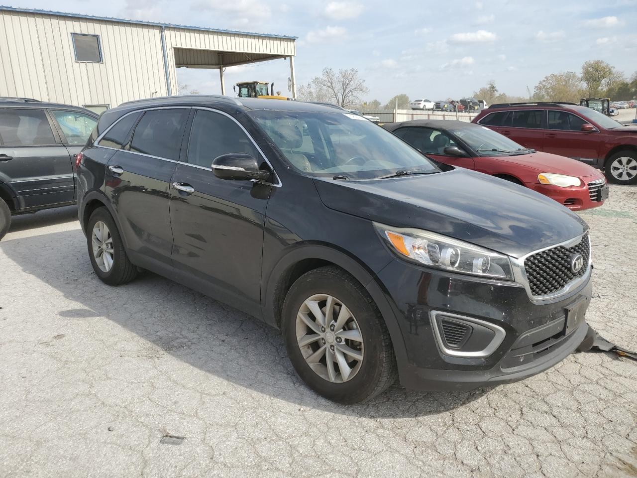 2016 KIA Sorento VIN 5XYPG4A34GG011372 Copart auction photo, front end / vandalism damage thumbnail 4