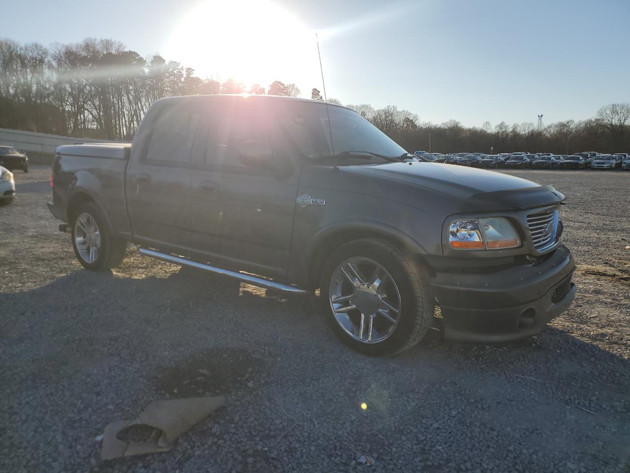 2002 Ford F-150 VIN 1FTRW07372KD29243 Copart auction photo, front end / side damage thumbnail 4