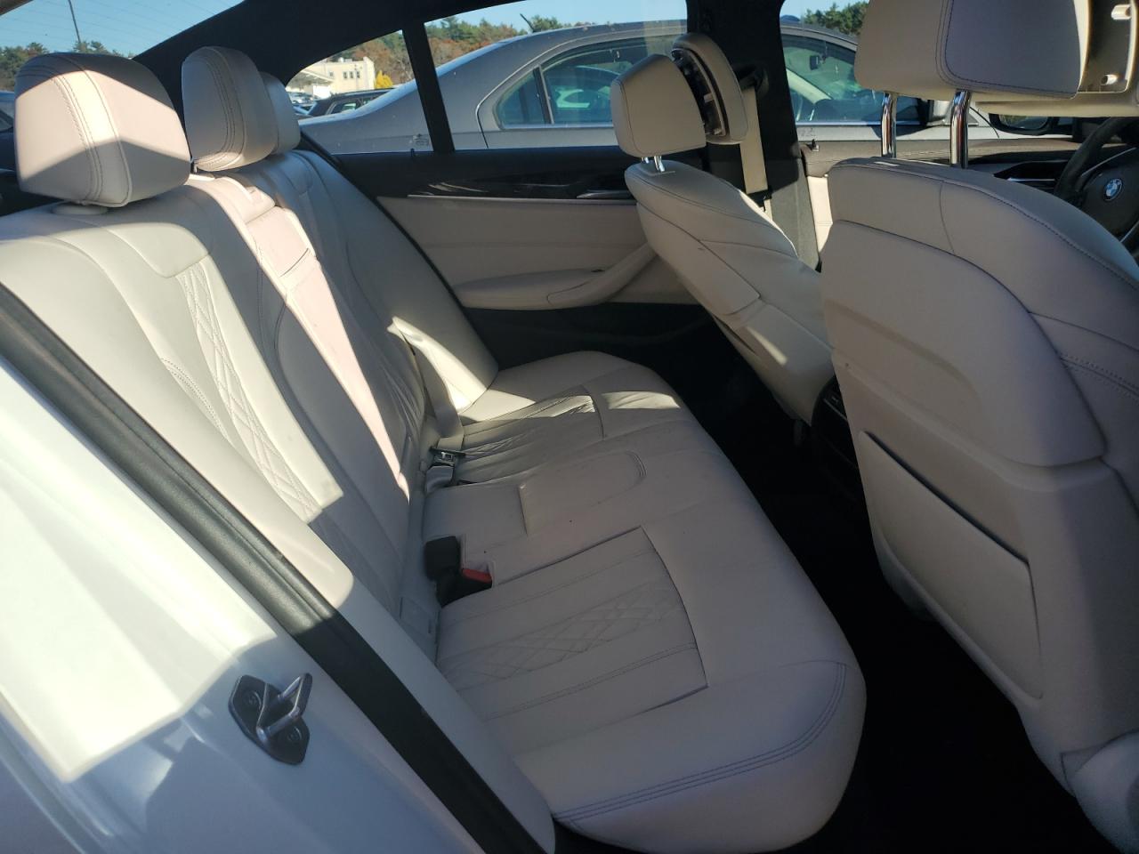2018 BMW 5er VIN WBAJA7C59JWC74720 Copart auction photo, rear end / minor dent/scratches damage thumbnail 10