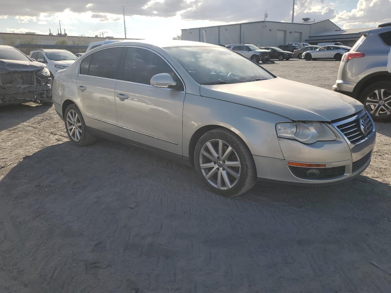 2010 Volkswagen Passat VIN WVWJK7AN5AE061625 Copart auction photo, side damage thumbnail 4