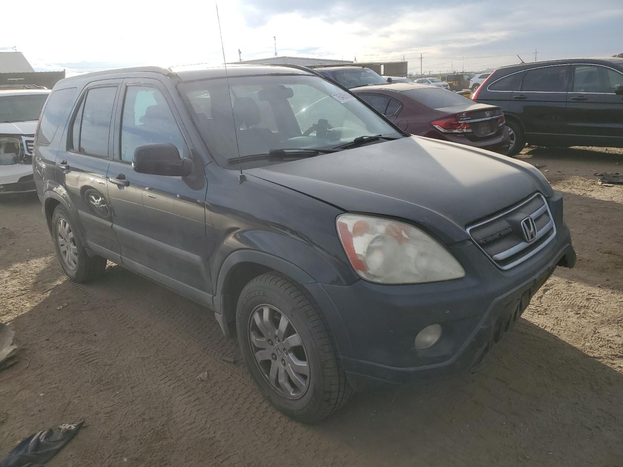 2005 Honda CR-V VIN SHSRD78855U301220 Copart auction photo, rear end / front end damage thumbnail 4