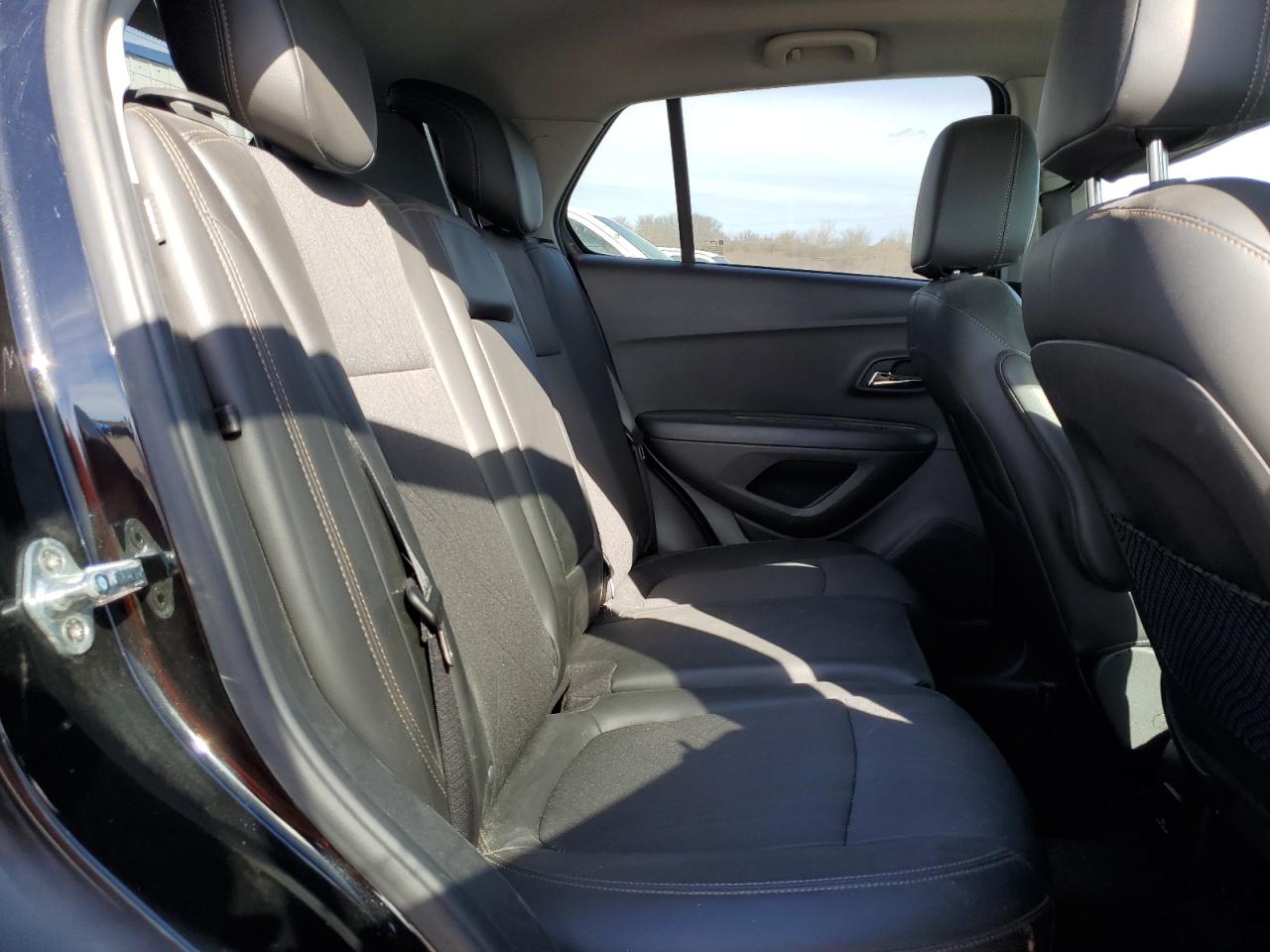 2020 Chevrolet Trax VIN KL7CJLSB4LB092357 Copart auction photo, minor dent/scratches damage thumbnail 11