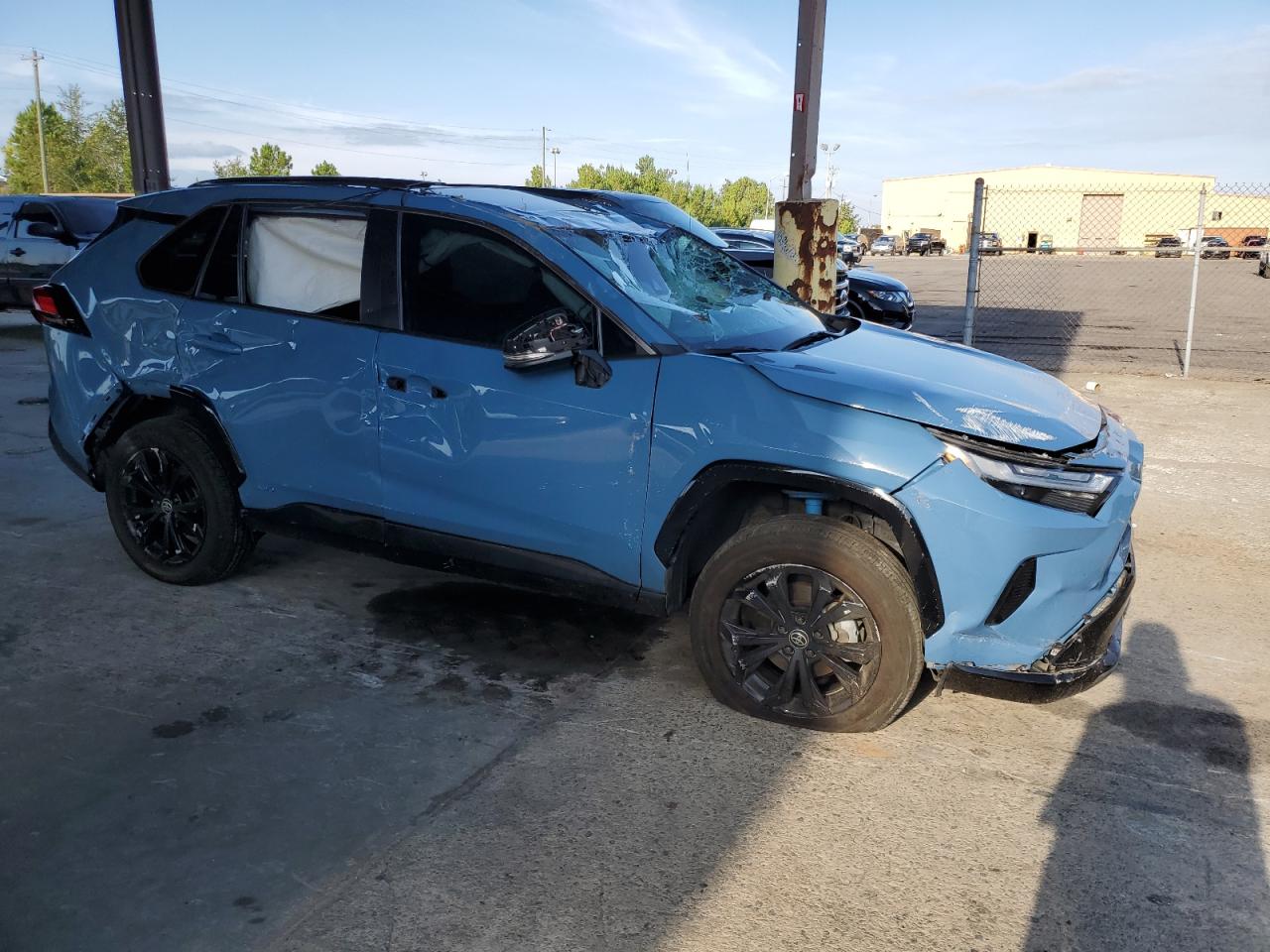 2022 Toyota RAV 4 VIN 4T3T6RFV9NU093932 Copart auction photo, all over damage thumbnail 4