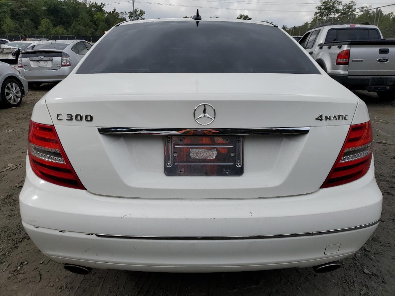 2013 Mercedes-Benz C-klasse VIN WDDGF8AB3DR249086 Copart auction photo, mechanical damage thumbnail 6