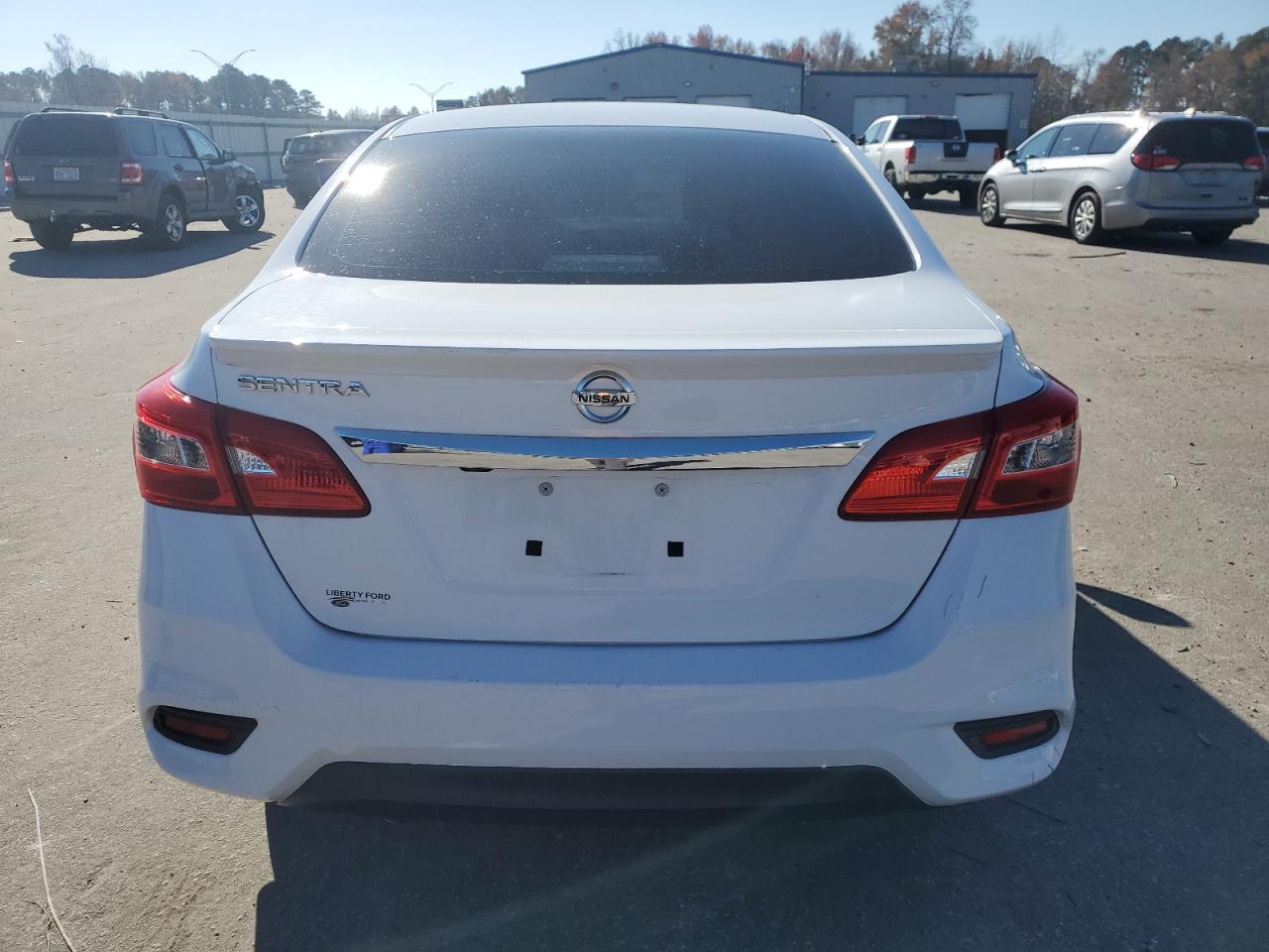 2019 Nissan Sentra VIN 3N1AB7AP2KY206158 Copart auction photo, front end damage thumbnail 6