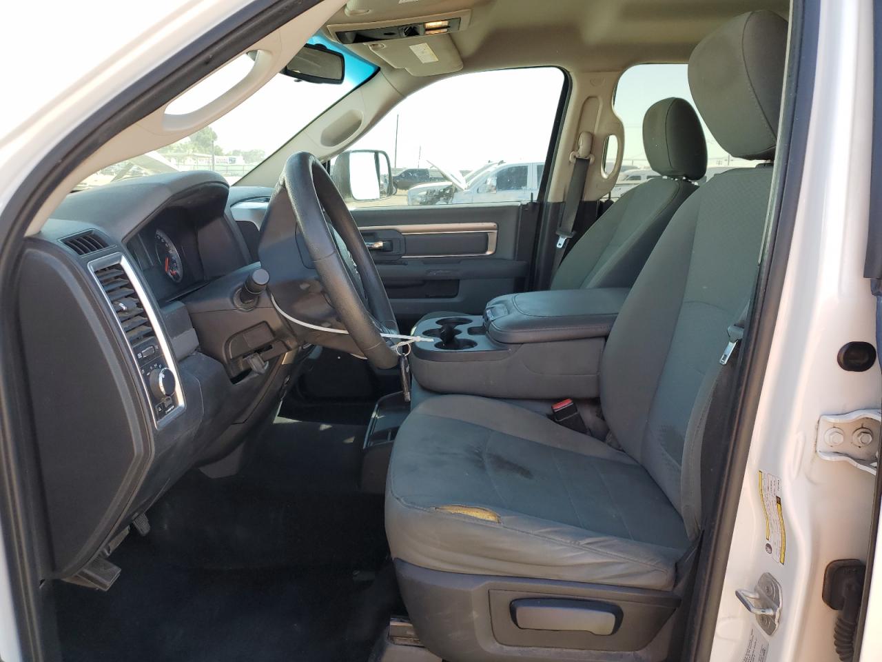 2015 RAM 2500 VIN 3C6TR5DT4FG576349 Copart auction photo, front end / side damage thumbnail 7