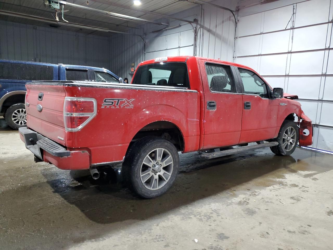 2014 Ford F-150 VIN 1FTFW1EF2EFB92330 Copart auction photo, front end / minor dent/scratches damage thumbnail 3