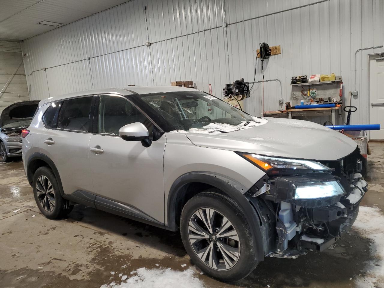 2021 Nissan Rogue VIN 5N1AT3BB9MC733711 Copart auction photo, front end damage thumbnail 4