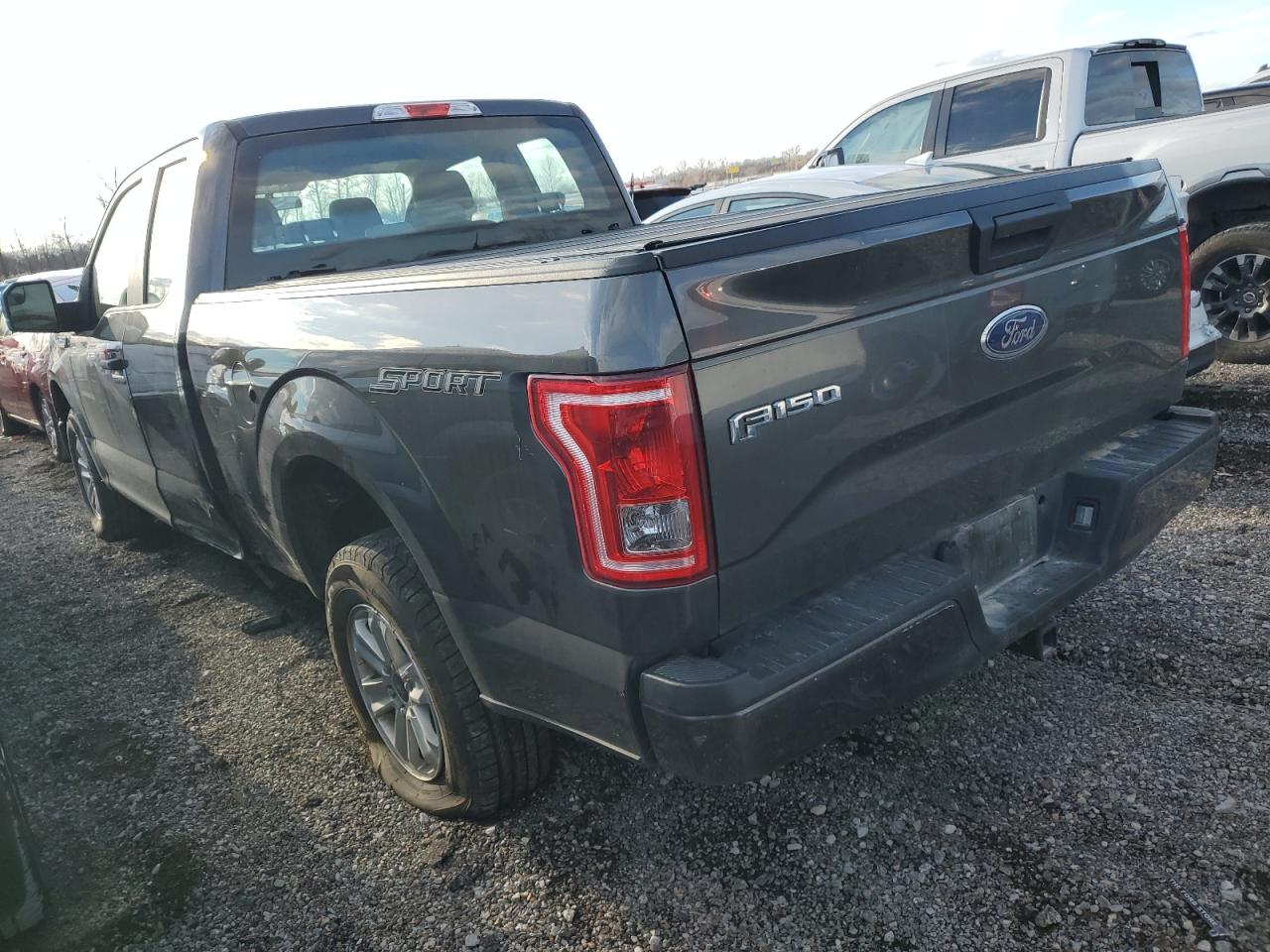 2017 Ford F-150 VIN 1FTEX1C88HKE15205 Copart auction photo, side damage thumbnail 2