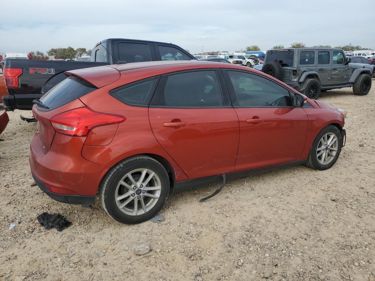 2018 Ford Focus VIN 1FADP3K29JL258598 Copart auction photo, front end damage thumbnail 3