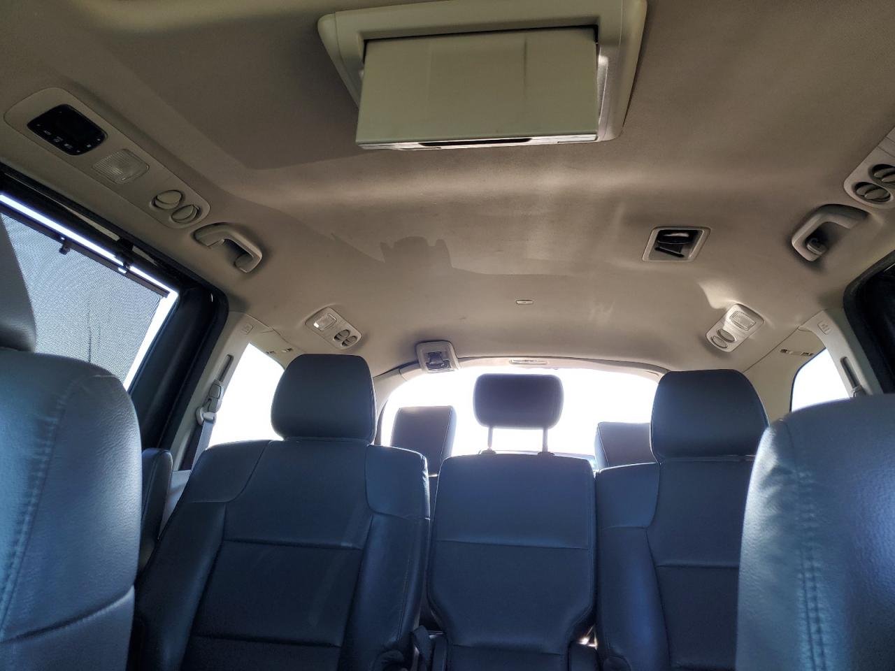 2015 Honda Odyssey VIN 5FNRL5H91FB009170 Copart auction photo, rear end / minor dent/scratches damage thumbnail 10