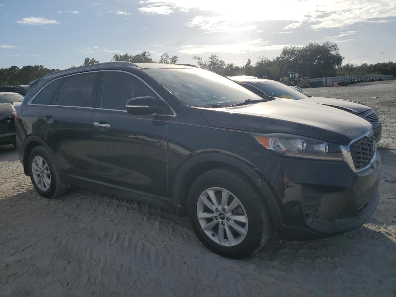 2019 KIA Sorento VIN 5XYPG4A31KG576221 Copart auction photo, water/flood damage thumbnail 4
