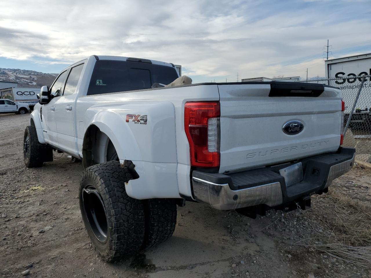 2019 Ford F450 VIN 1FT8W4DT5KEF40186 Copart auction photo, front end / side damage thumbnail 2
