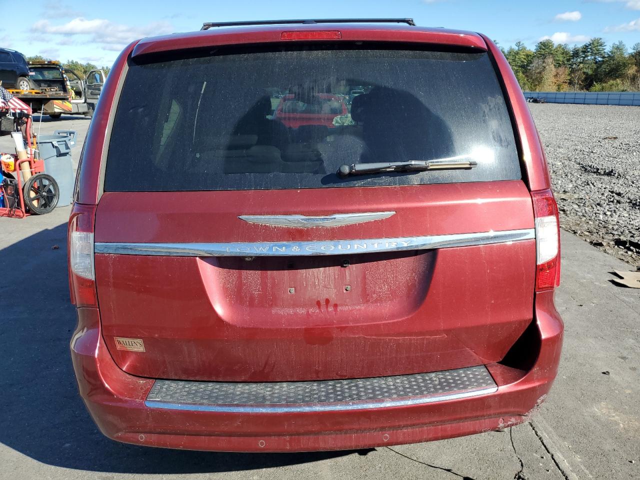 2016 Chrysler Town & Country VIN 2C4RC1BG3GR303742 Copart auction photo, front end / undercarriage damage thumbnail 6