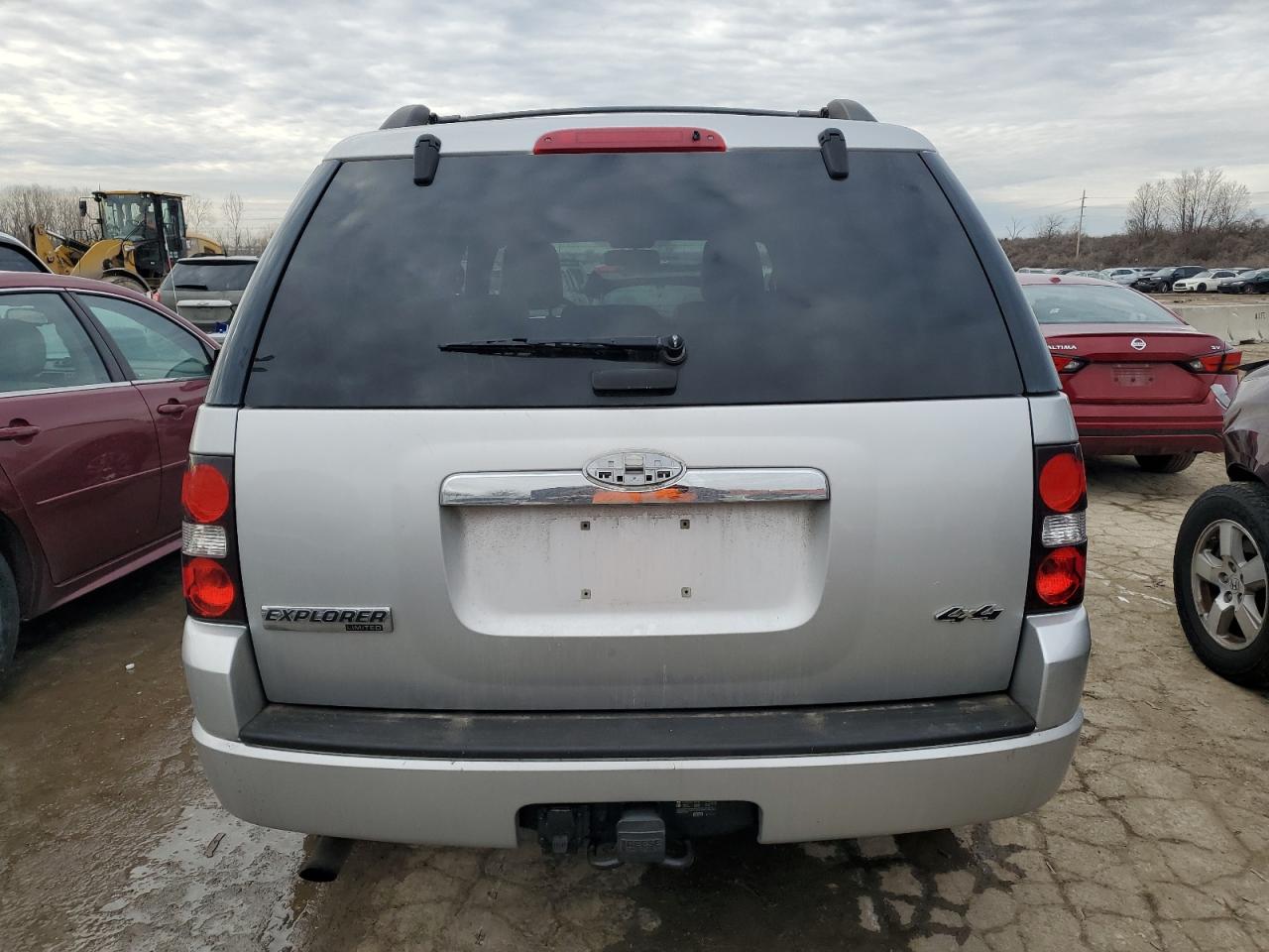 2009 Ford Explorer VIN 1FMEU75899UA35915 Copart auction photo, front end / rear end damage thumbnail 6