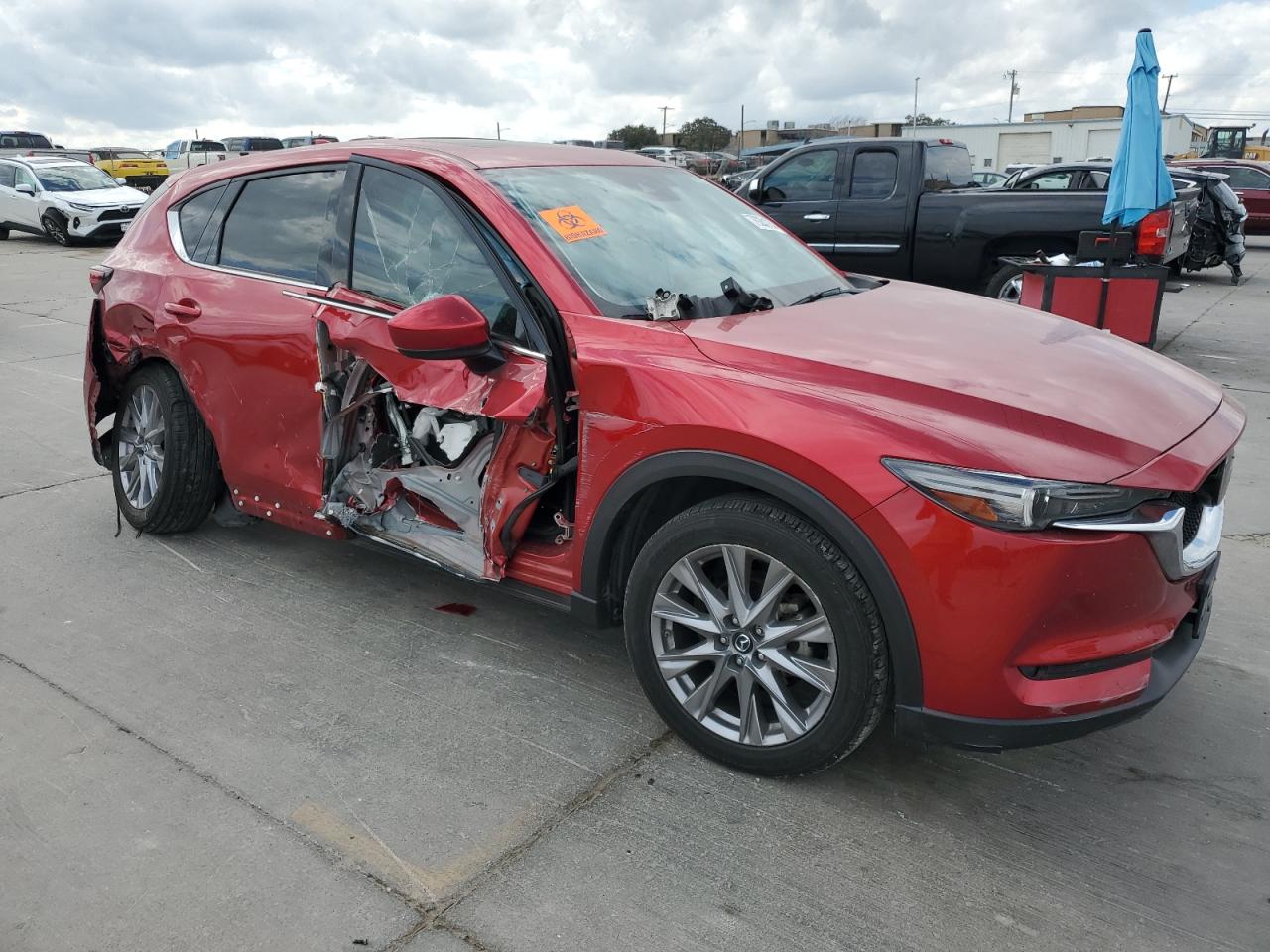 2020 Mazda CX-5 VIN JM3KFBDM0L0834751 Copart auction photo, all over damage thumbnail 4