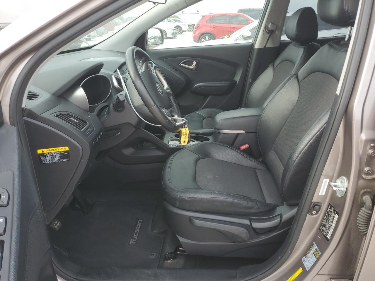 2012 Hyundai Tucson VIN KM8JUCAC1CU477192 Copart auction photo, burn / minor dent/scratches damage thumbnail 7