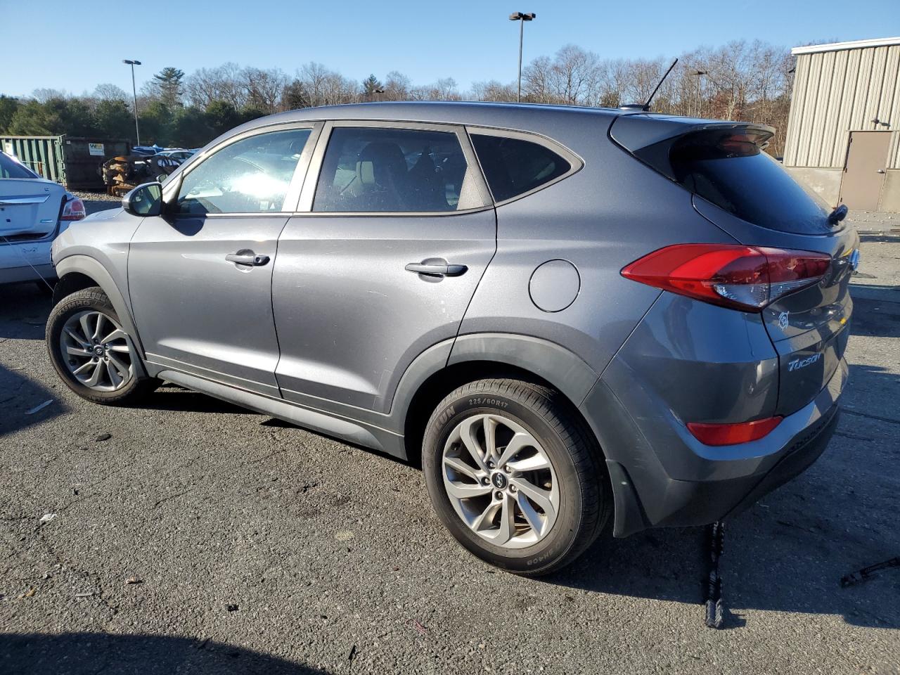 2017 Hyundai Tucson VIN KM8J23A46HU345387 Copart auction photo, front end damage thumbnail 2